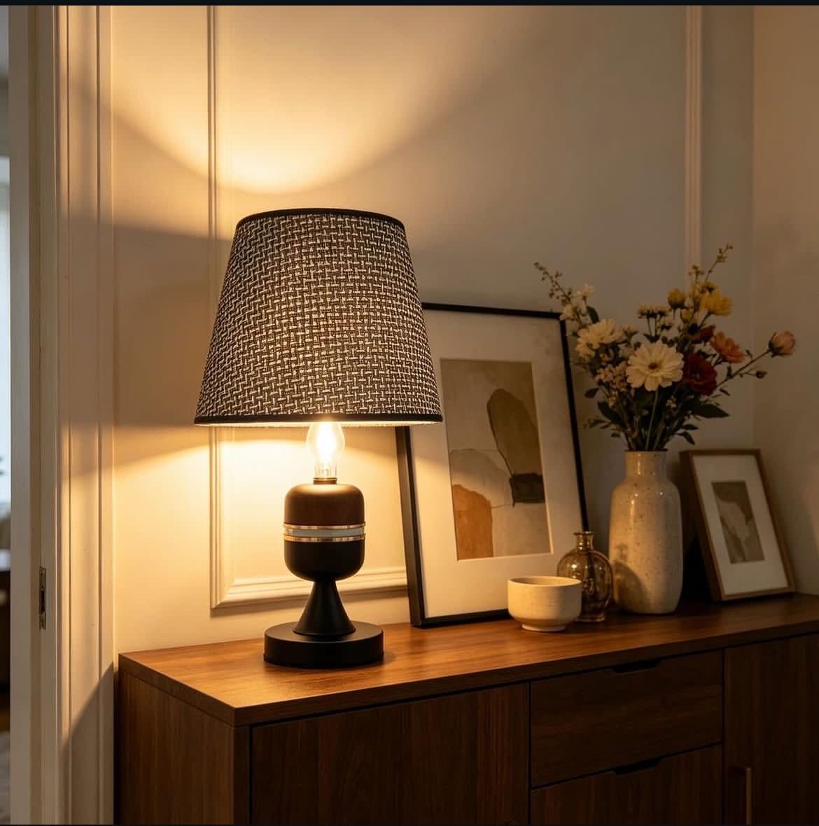 Lámpara de Mesa Decorativa Moderna