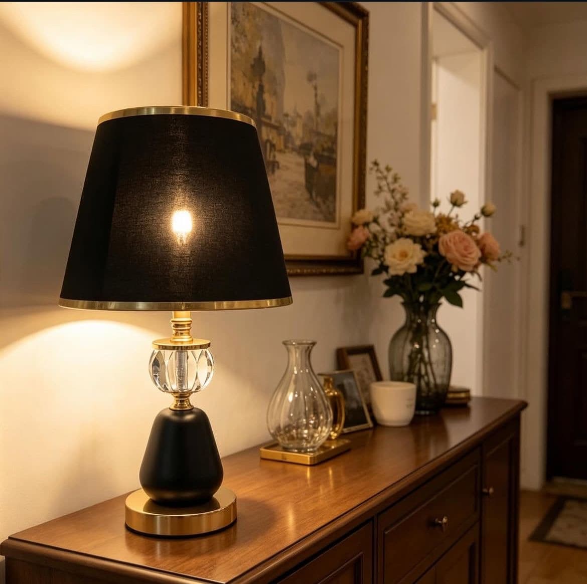 Lámpara de Mesa Elegante con Detalles en Cristal